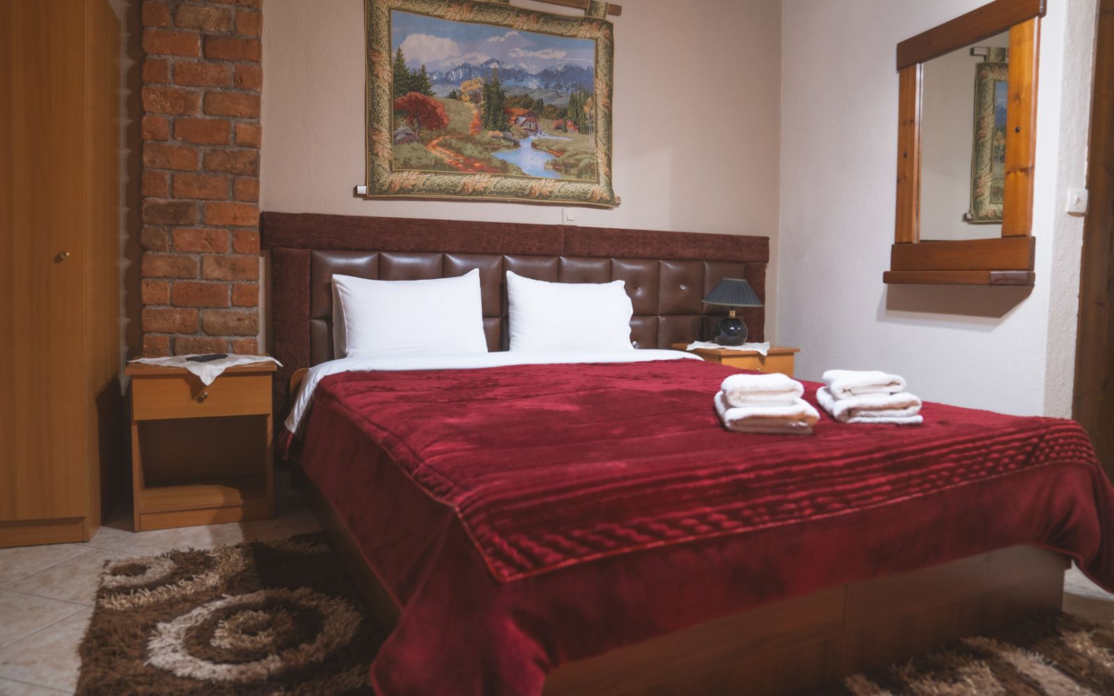 Δίκλινο Δωμάτιο με Τζάκι