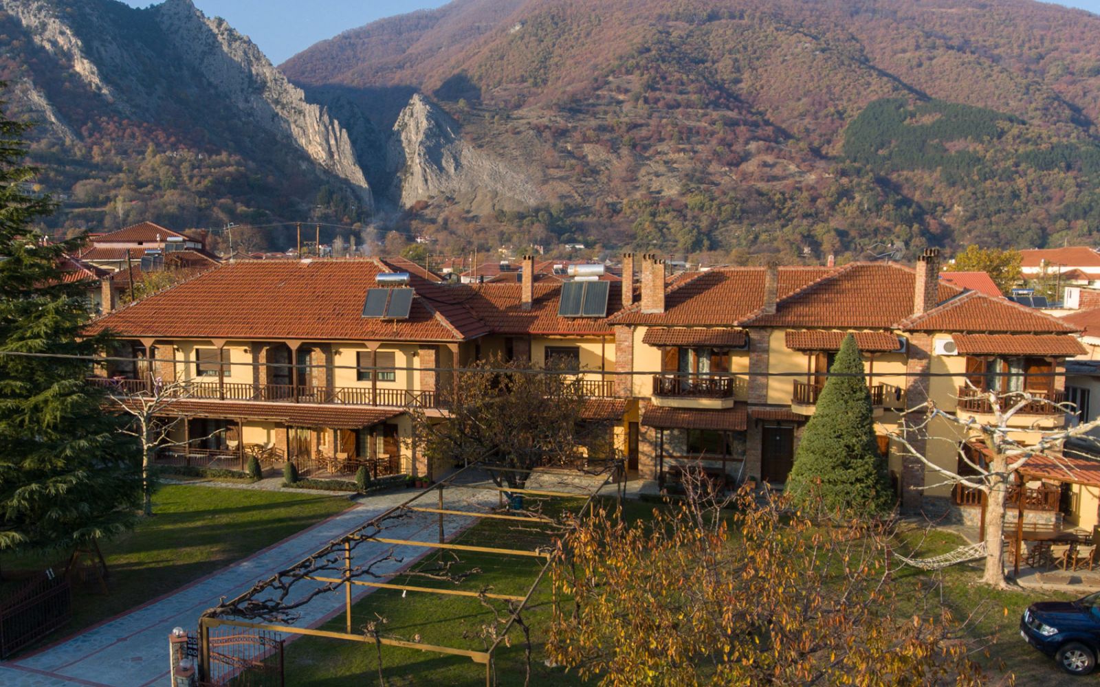 Το Πατρικό στο Λουτράκι